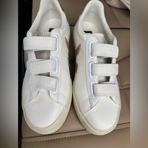 Veja Velcro Sneakers